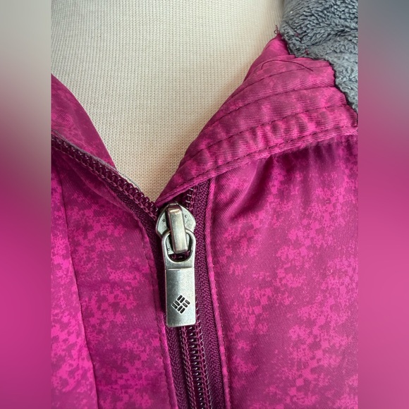 Columbia Women's Magenta Puffer Coat - Picture 5 of 11